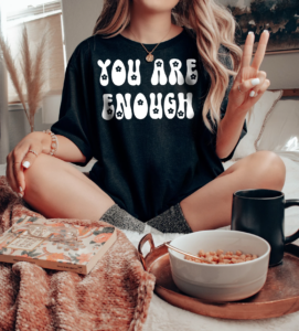10 Great Shirts With Positive Messages That Make Them Happy 8